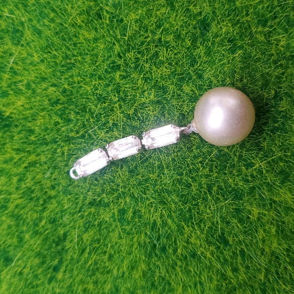 Triple Tier Crystal Pearl Drop Pendant P312 - Picture 2 of 3